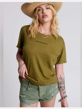NWT One Teaspoon OT Linen Wide Neck Short Sleeve Tee